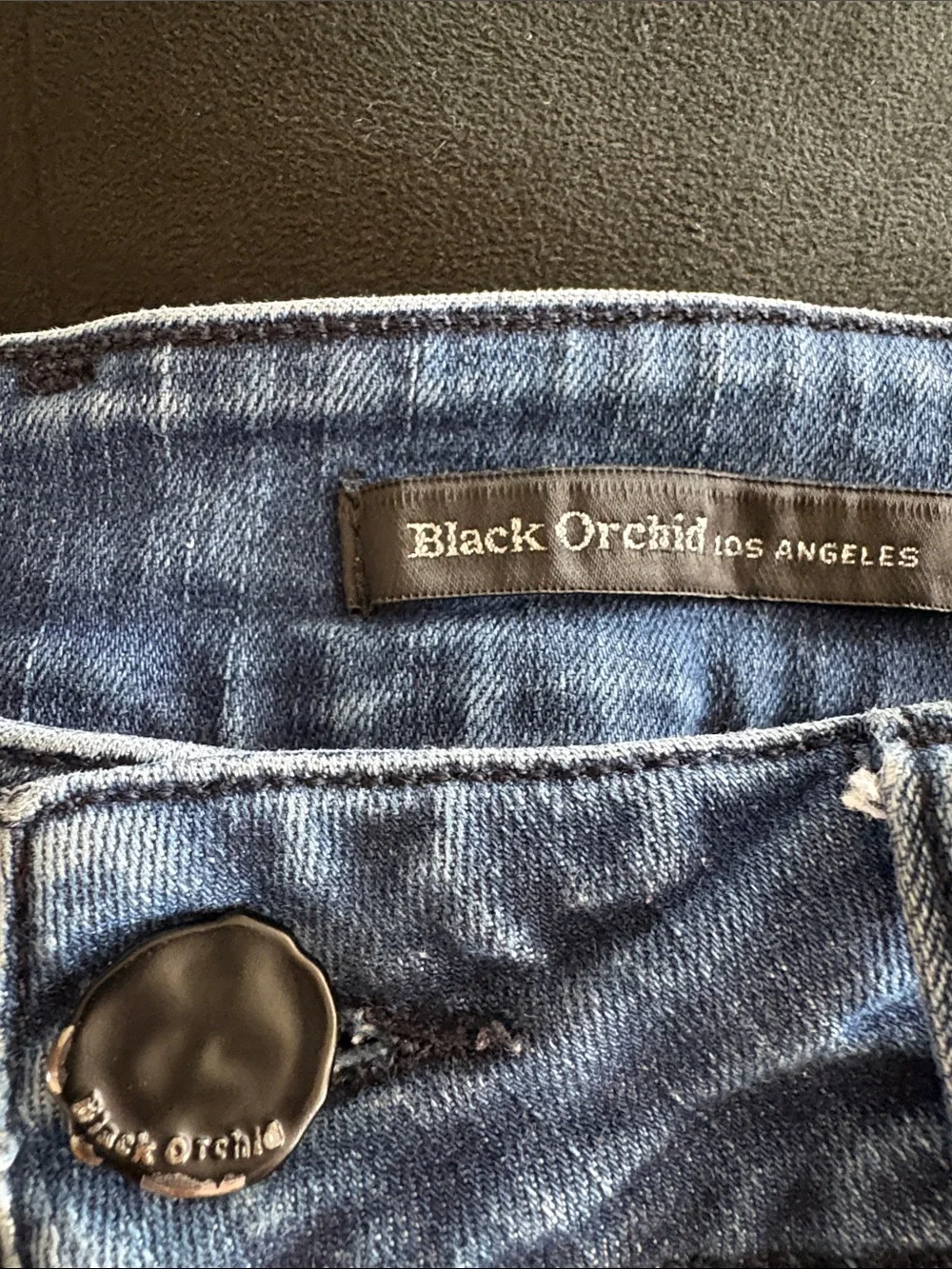 Black Orchid slim fit